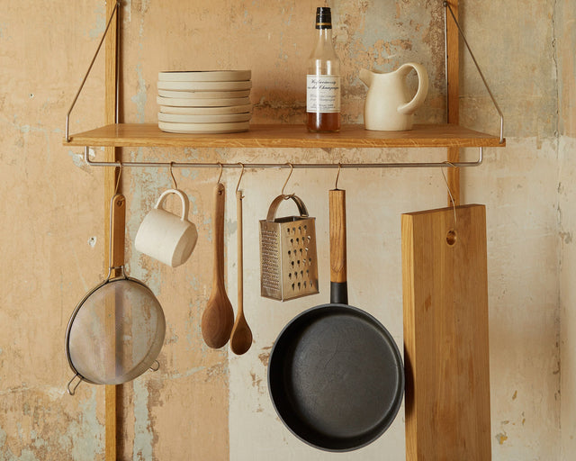FRAMA-Shelf Library Hanger Section 壁掛層架 情境照