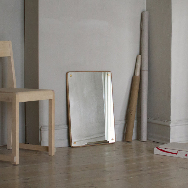 FRAMA-RM-1 Rectangular Mirror 掛鏡 情境照