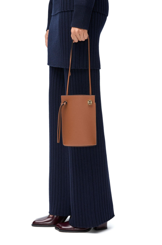 【現貨】Loewe Dice pocket 手機包