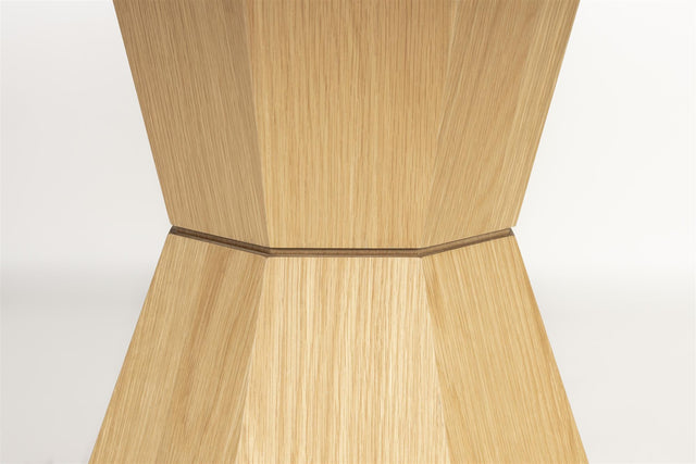 Zuiver-Lotus 餐桌-自然色