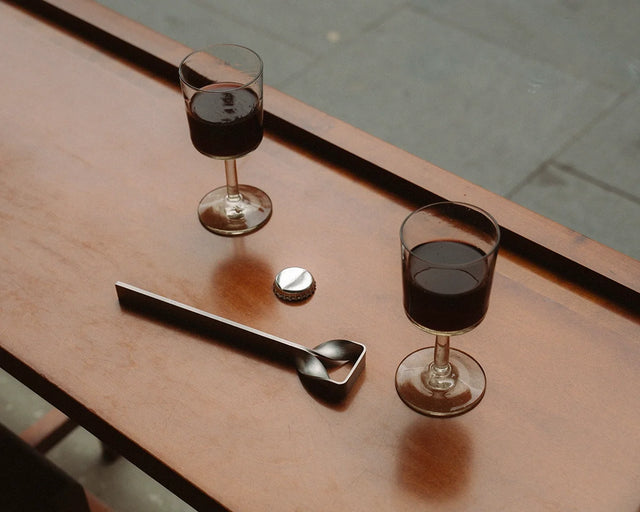 FRAMA-Ground Bottle Opener 開瓶器 情境照