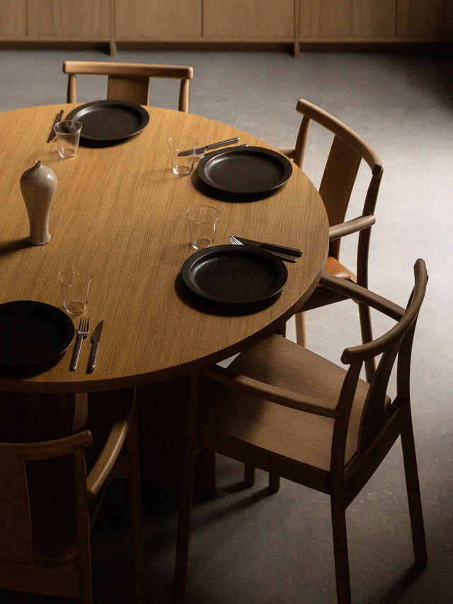 Audo Copenhagen-Merkur Dining Chair w/Armrests 餐椅