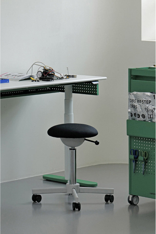 Rareraw-RRW Stool