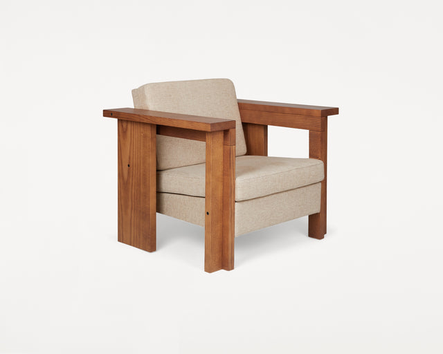 FRAMA-Symmetry Lounge Chair 休閒椅 FRAMA Symmetry Chair Packshot 2.tif