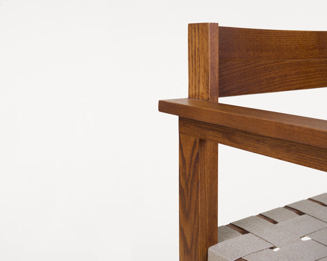 FRAMA-Symmetry Armrest Chair 扶手椅 FRAMA-Symmetry-Armrest-Chair-Packshot-8.tif