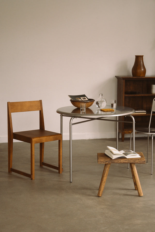 FRAMA-Petit Rond Table 桌 FRAMA-Outdoor-Indoor-Tables-Context-Image-03.jpg