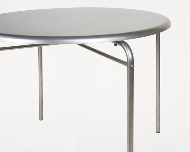 FRAMA-Petit Rond Table 桌 FRAMA-Petit-Rond-Table-Large-Packshot-0090.png