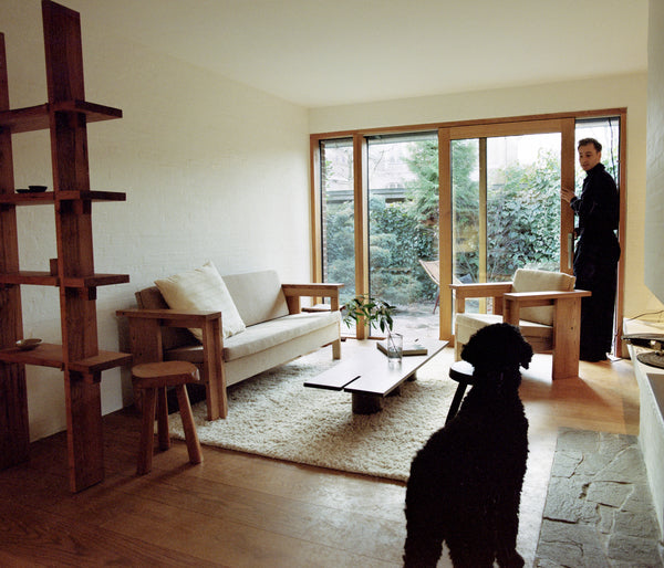 FRAMA-Symmetry Lounge Chair 休閒椅 FRAMA Symmetry Series Context Image 3.jpg