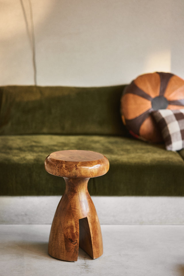 HKliving 凳｜Wooden stool chestnut
