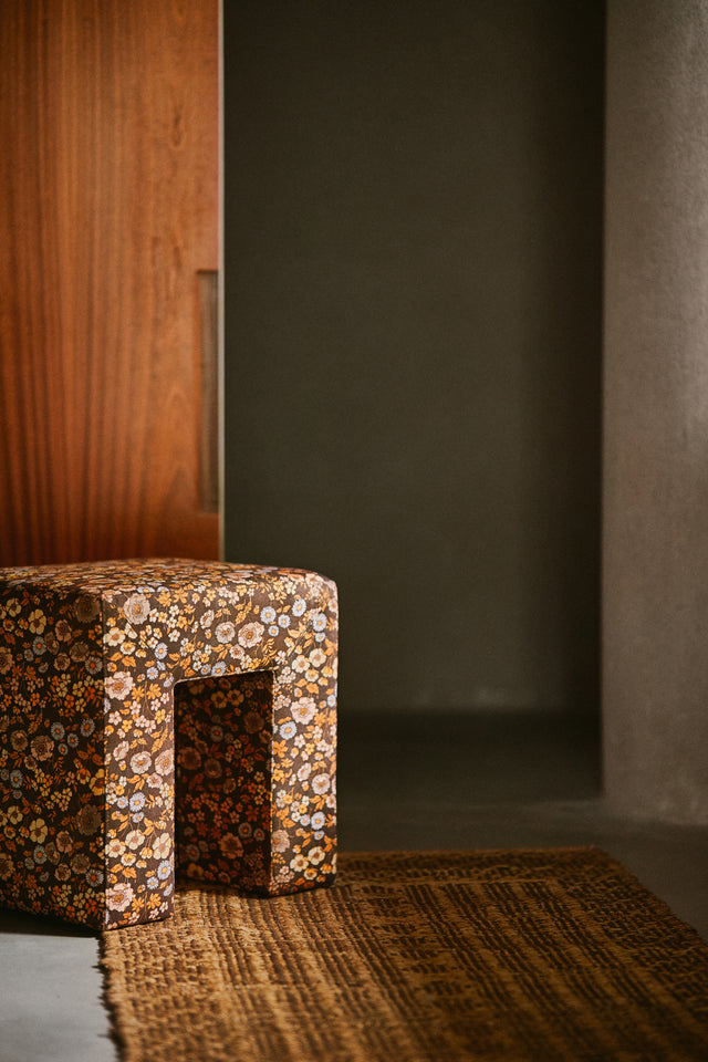 HKliving 凳｜Lobby stool