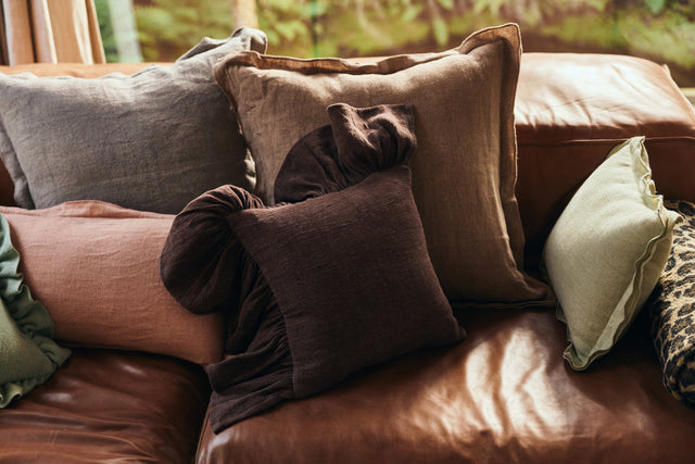 HKliving 抱枕｜Ruffle cushion, chestnut (50x50cm)