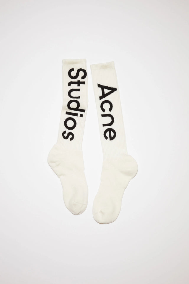 【現貨】ACNE STUDIOS 灰白色徽標長筒襪
