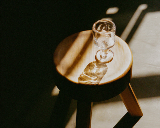 FRAMA-0405 Stem Glass Set of Two 玻璃杯 情境照