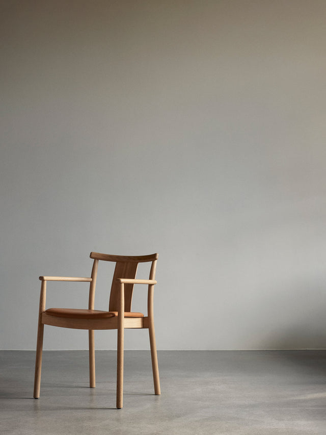 Audo Copenhagen-Merkur Dining Chair w/Armrests 餐椅