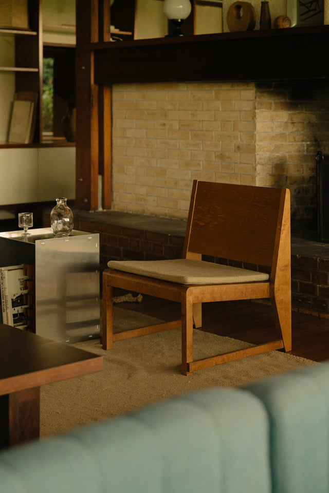 FRAMA-Easy Chair 01 Cushion 休閒椅 FRAMA-01-Series-Context-Image-35.jpg