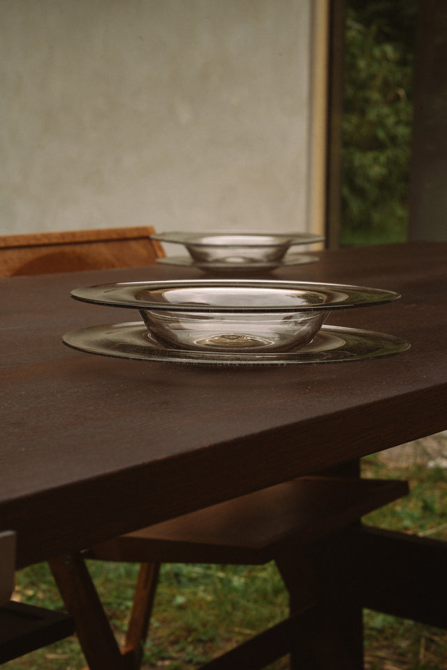 FRAMA-Isle Glass Shallow Bowl Set of Two 碗 FRAMA Isle Glass Series Context Image 1.jpg