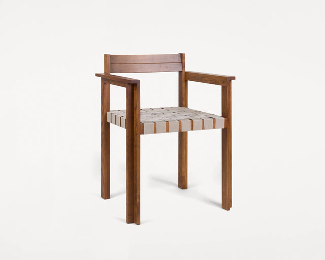 FRAMA-Symmetry Armrest Chair 扶手椅 FRAMA-Symmetry-Armrest-Chair-Packshot-1.tif