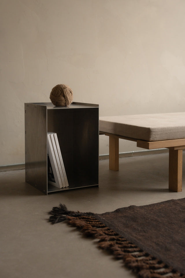 FRAMA-Rivet Box Table 桌 FRAMA-Rivet-Series-Shoot-Context-Images-01.jpg