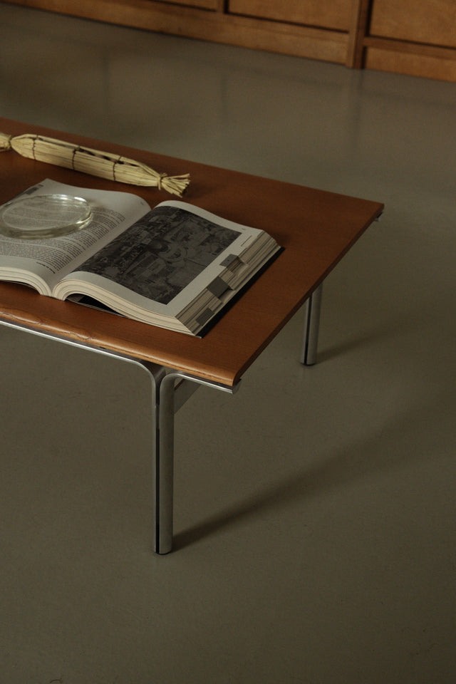 FRAMA-Union Coffee Table 咖啡桌 FRAMA-Berlin-Space-Union-Series-19.jpg