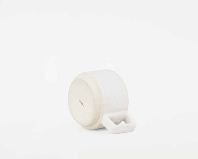 FRAMA-Otto Ceramic Mug with Handle 馬克杯 Otto Stoneware Mug with Handle Natural Packshot 2.tif