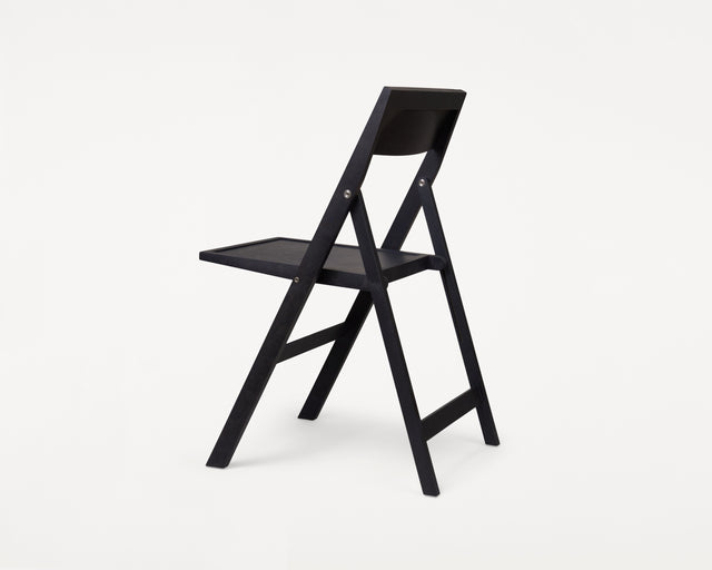 FRAMA-Folding Flat Chair 單椅 FRAMA Folding Flat Chair Ash Black Packshot 3.tif