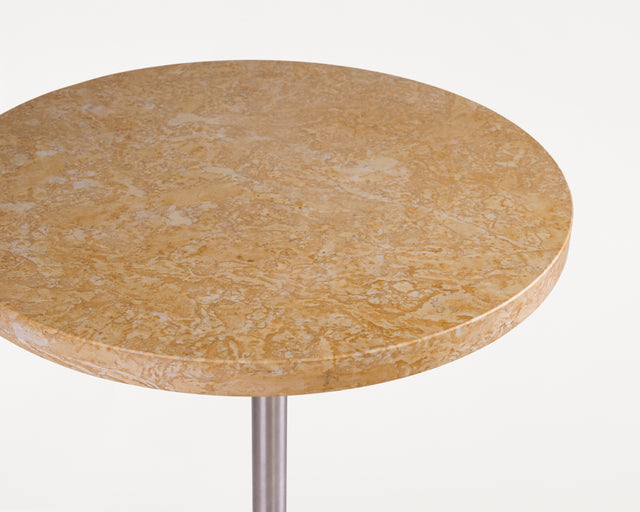 FRAMA-Farmhouse Table Trestles 桌 FRAMA Table 57 Packshot 3.tif