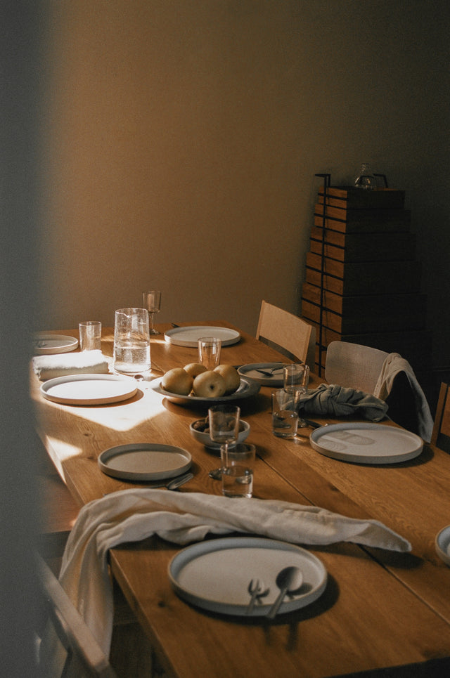 FRAMA-0405 Stem Glass Set of Two 玻璃杯 FRAMA-Return-To-Holiday-2024-Analogue-Image-36.jpg