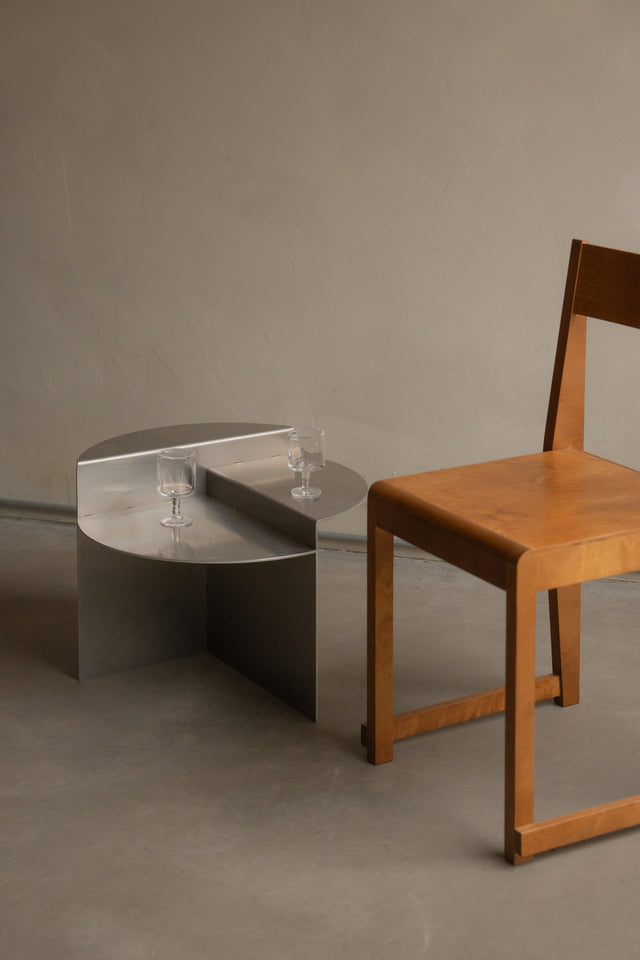 FRAMA-Rivet Side Table 邊桌 FRAMA-Rivet-Series-Shoot-Context-Images-34.jpg