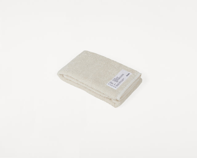FRAMA-Heavy Towel 毛巾 FRAMA Heavy Towel Bone White Hand Towel Packshot 1.tif