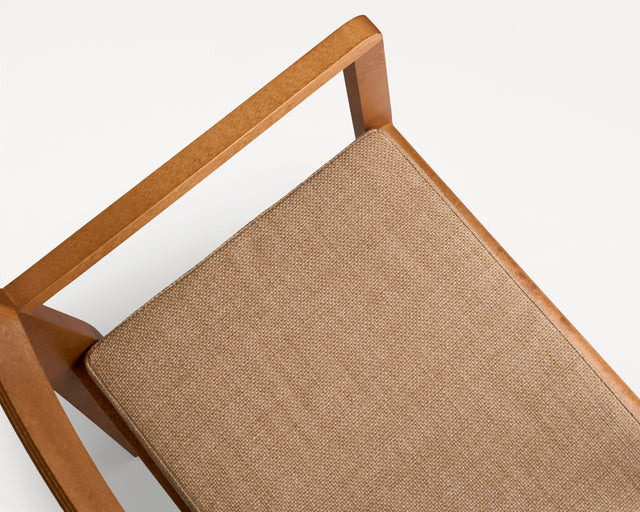 FRAMA-Armrest Chair 01 Cushion 扶手椅 FRAMA Armrest Chair 01 Cushion Packshot 3.tif