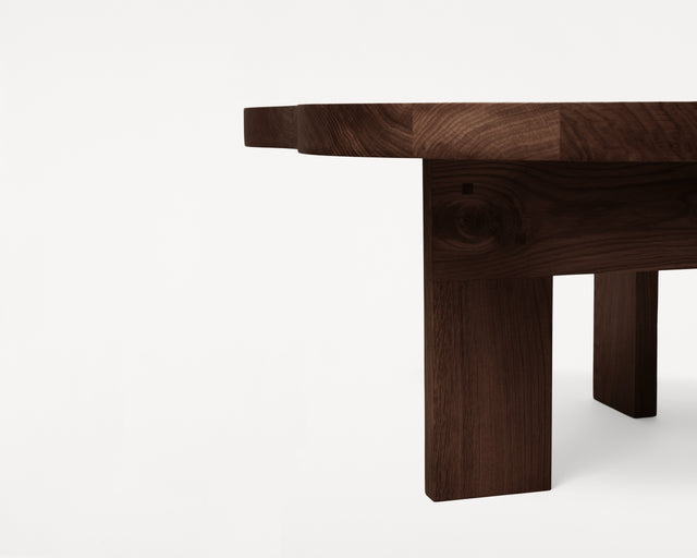 FRAMA-Farmhouse Coffee Table 咖啡桌 FRAMA FARMHOUSE DARK COFFEE TABLE POND PACKSHOT 8.tif