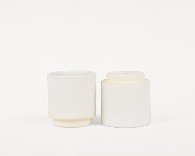 FRAMA-Otto Ceramic Cup Set of Two 杯 FRAMA Otto Stoneware Cup Natural Packshot 3.tif