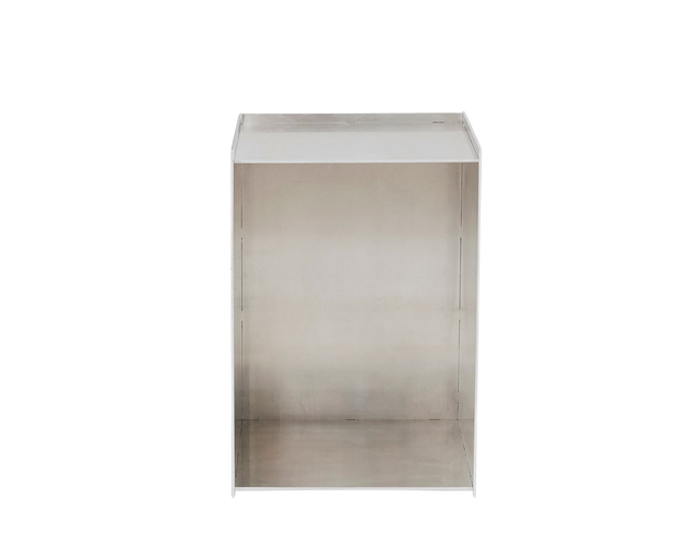 FRAMA-Rivet Box Table 桌 情境照