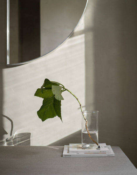 FRAMA-0405 Vase 花瓶 0405 Vase Clear Context 02.jpg